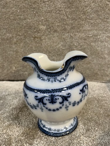 Vintage ceramic porcelain vase - porcelain,